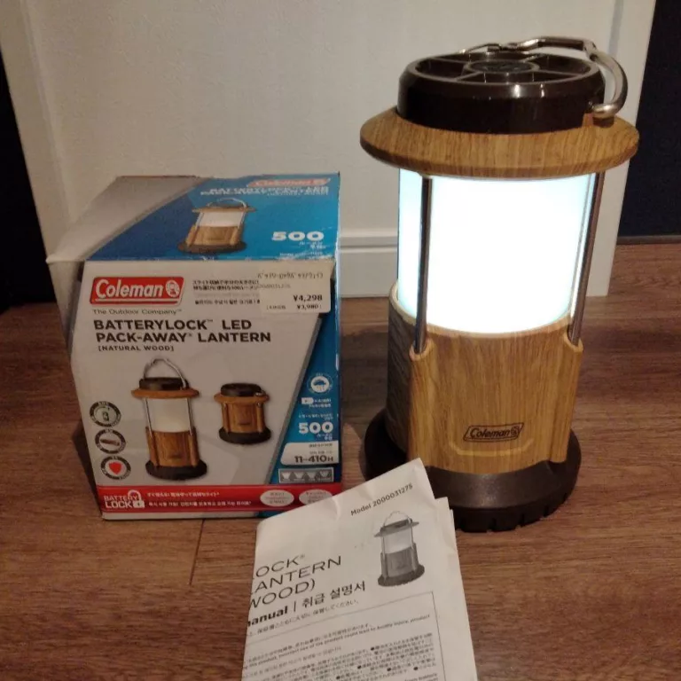 Coleman Batterylock Led Packaway Lantern natural wood